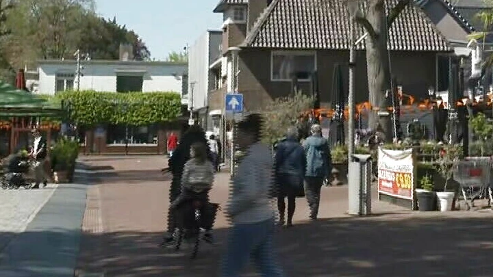 Foto: Inwoners Epe balen van datalek, maar relativeren ook: 'Alles lag toch al op straat'